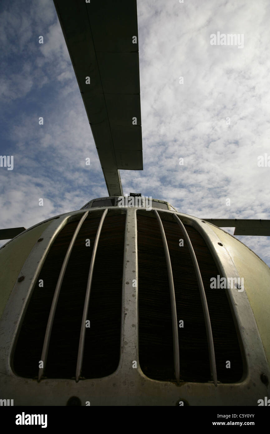 Vorne der alten russischen Luftwaffe Mil-Mi4 militärischen Transporthubschrauber, Baujahr 1952. Stockfoto