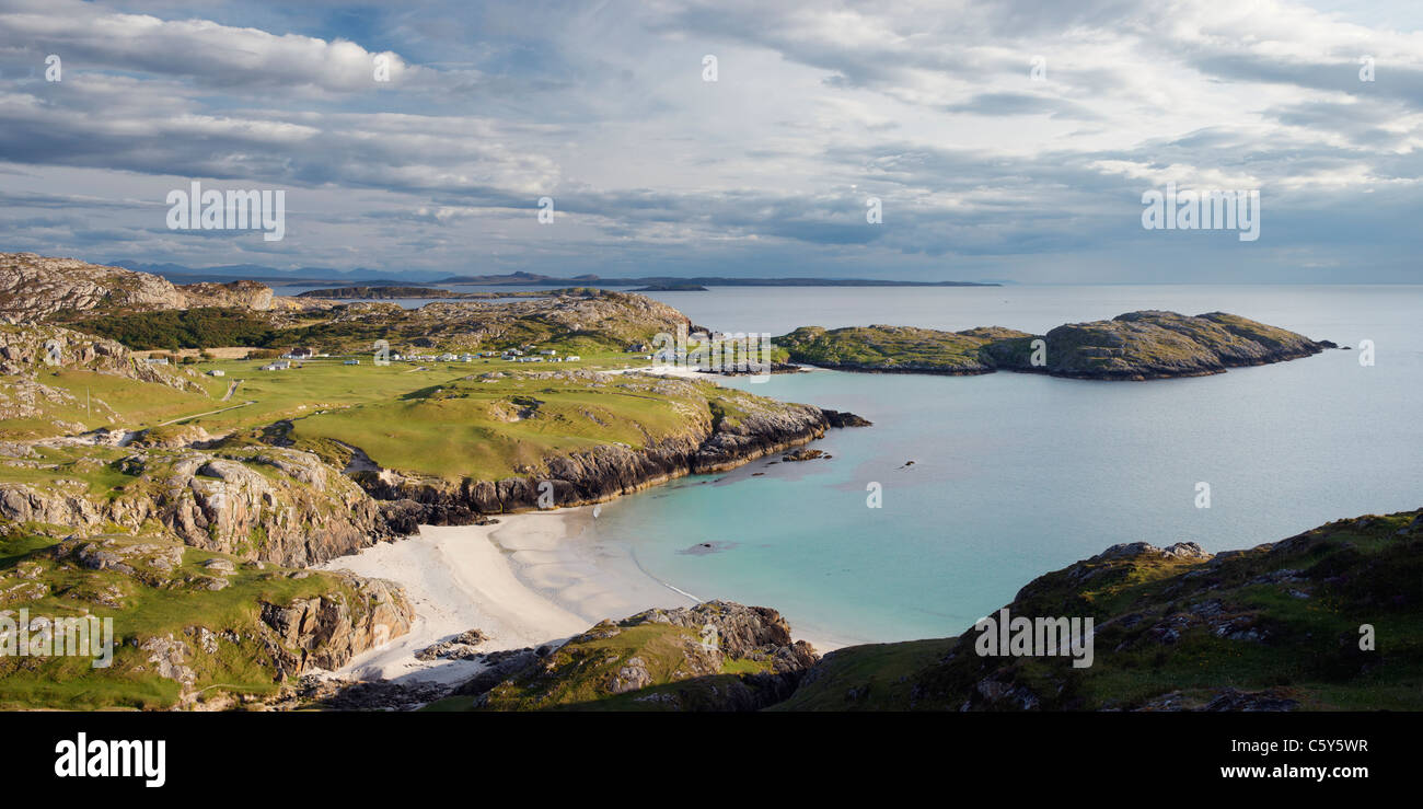 Strände und Küstenlandschaften in Achmelvich, Assynt, Sutherland, Highland, Schottland, Vereinigtes Königreich Stockfoto