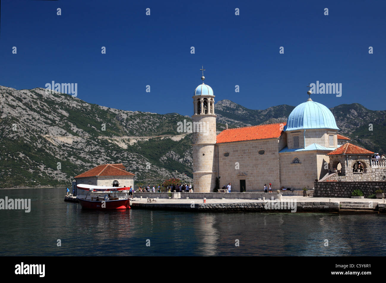 Unsere Liebe Frau von den Felsen-Insel, Bucht von Kotor, Perast, Montenegro Stockfoto