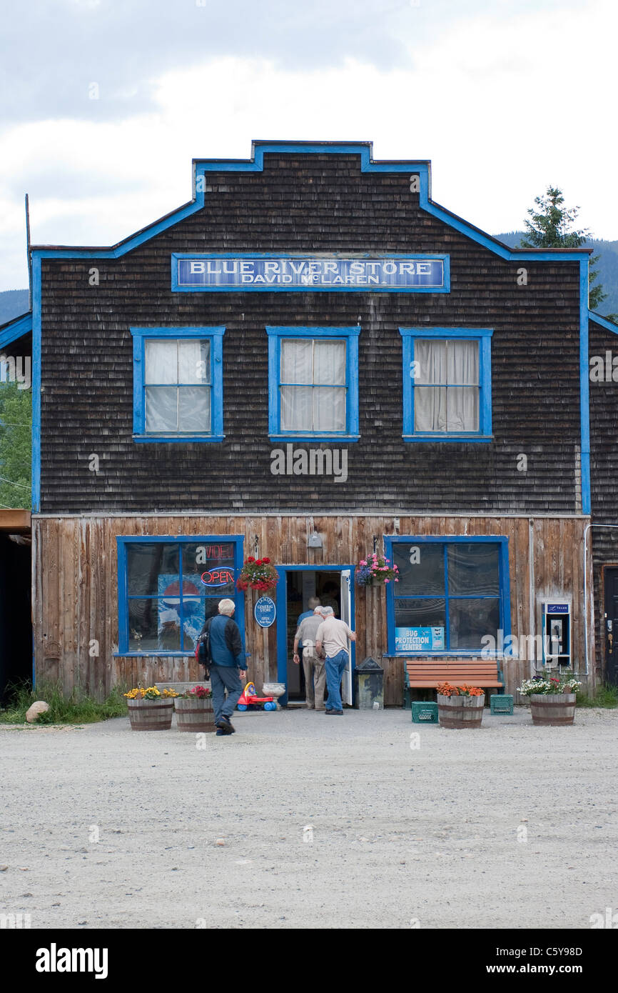 Blue River Shop in Blue River, BC, Kanada. Ein Anschlag auf den Trans-Canada-Zug Stockfoto