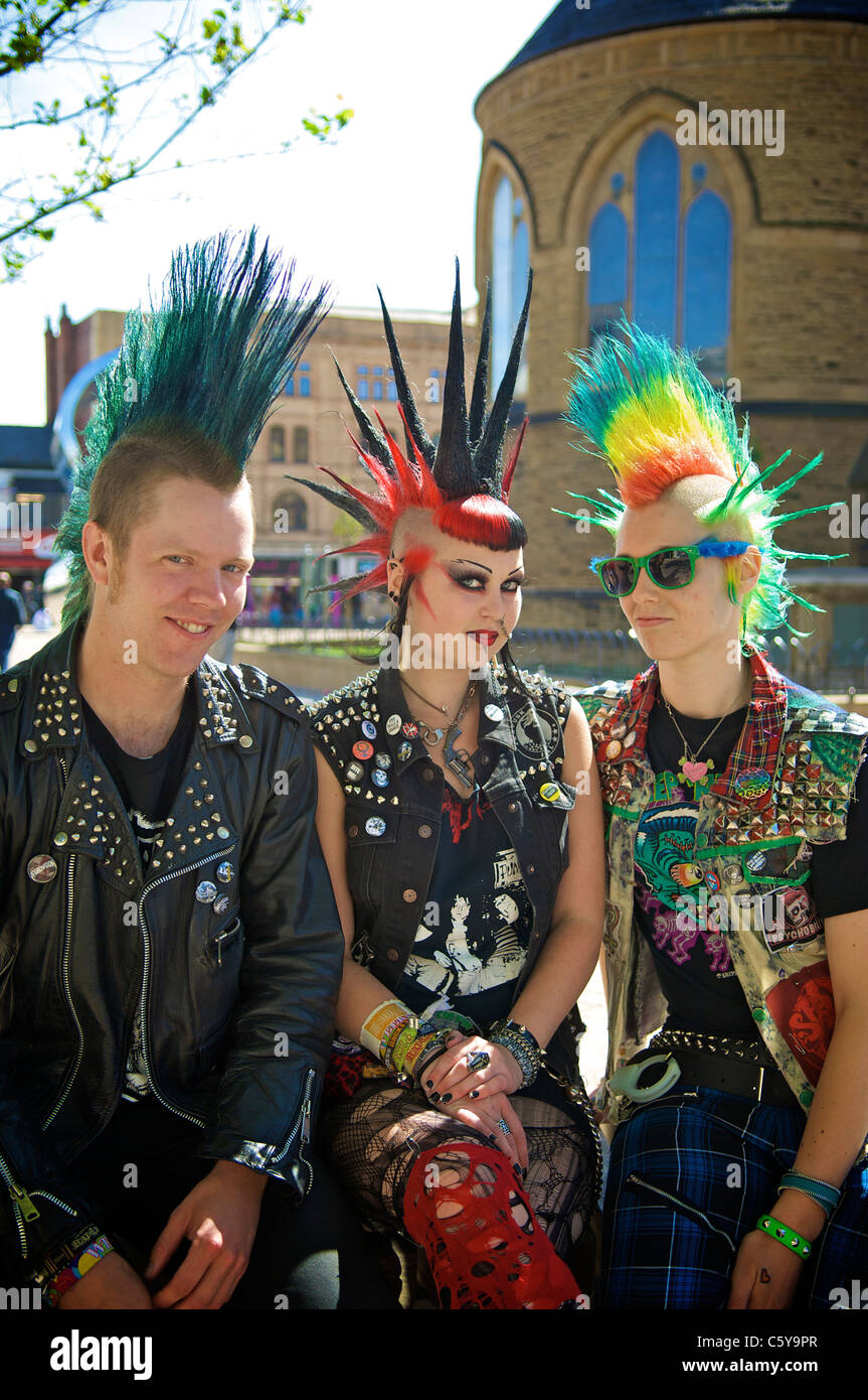 Punk-Rocker aus aller Welt kamen in Blackpool für das jährliche Rebellion Festival in der Stadt Stockfoto