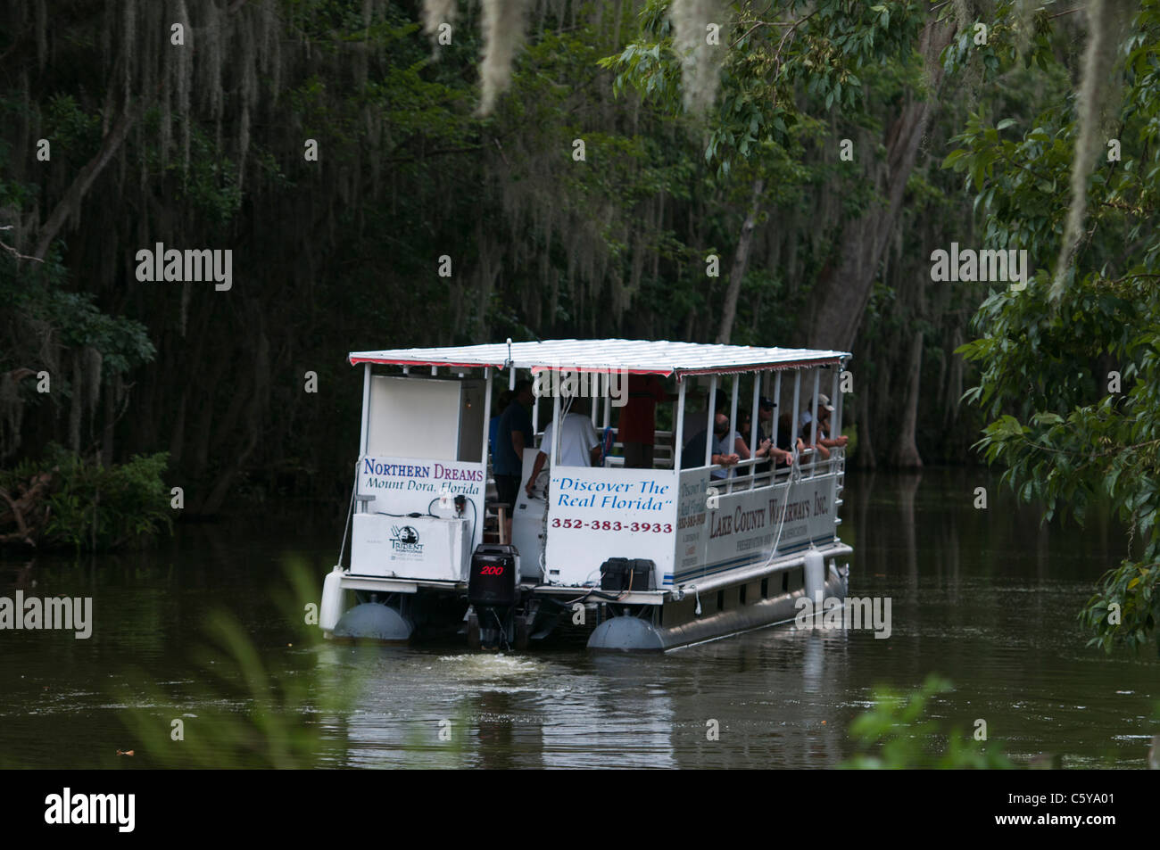 Sightseeing auf dem Mount Dora Kanal in Lake County Florida USA Stockfoto