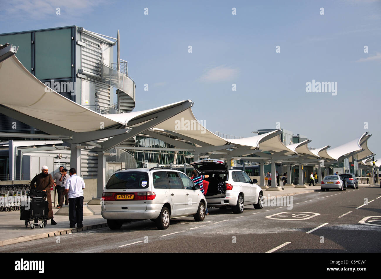 Ebene, Terminal 5 Heathrow Abflughafen. London Borough of Hounslow, Greater London, England, United Kingdom Stockfoto