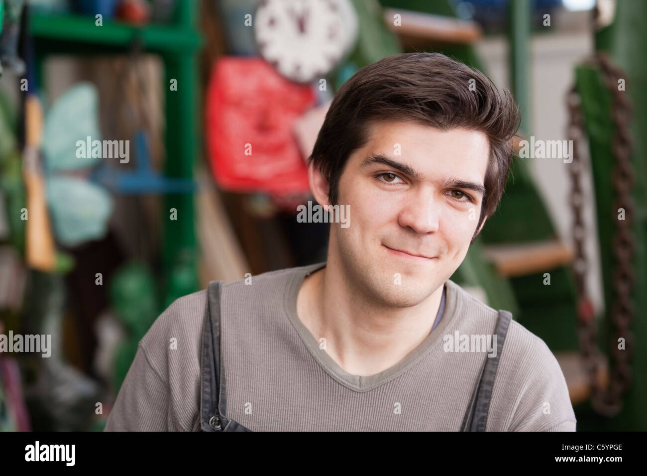 Russland, Voronezh, Porträt des jungen Mannes Stockfoto