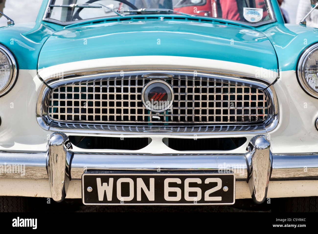 Austin Metropolitan, Motorhaube und Grill. Auch bekannt als die Nash Metropolitan. Stockfoto