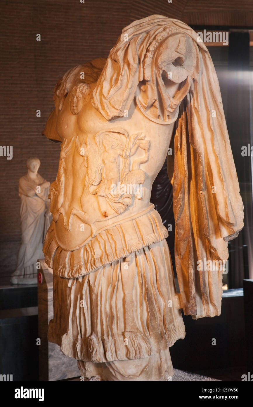 Italien, Rom, das Forum, Marmorstatue von Nero Stockfoto