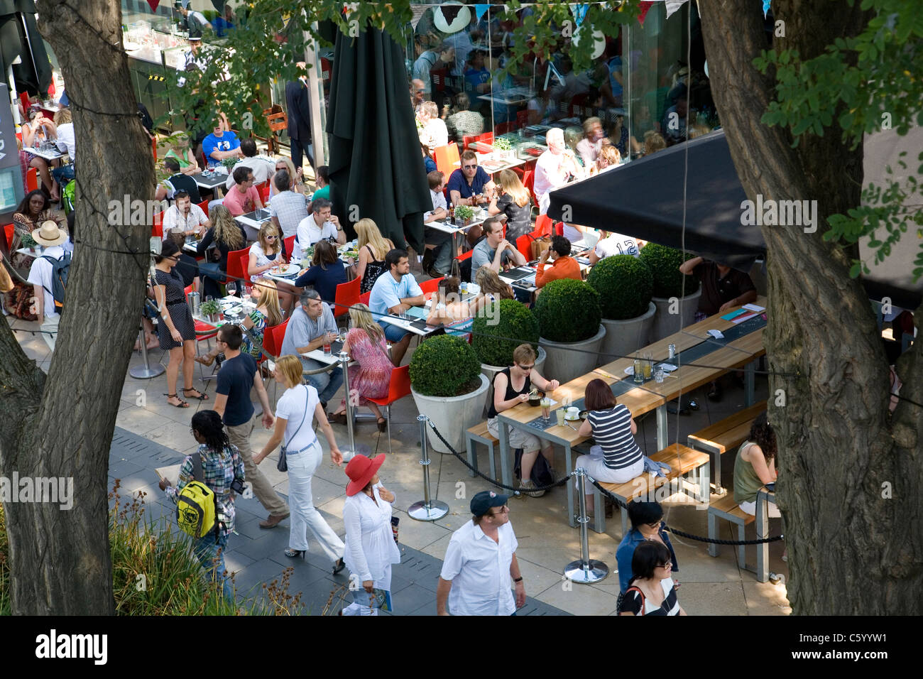 South Bank Center Restaurants im Sommer Stockfoto