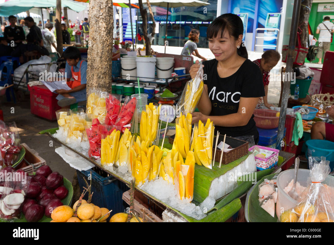 Obst am Chatuchak-Markt-stand in Bangkok, Thailand Stockfoto