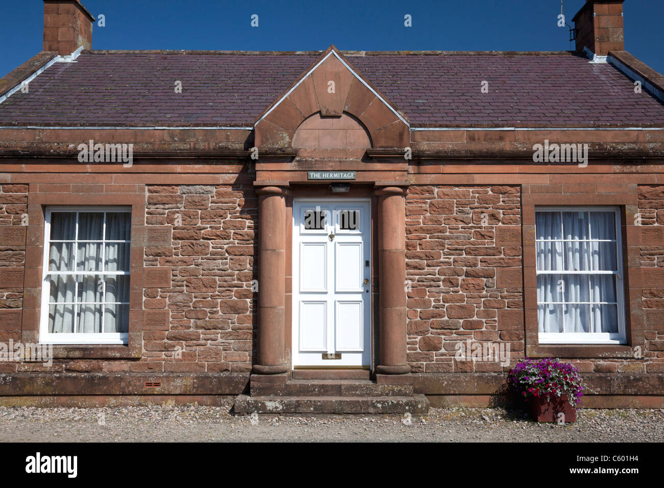 Haus mit dekorativen Tür New Abbey, Dumfries & Galloway Stockfoto