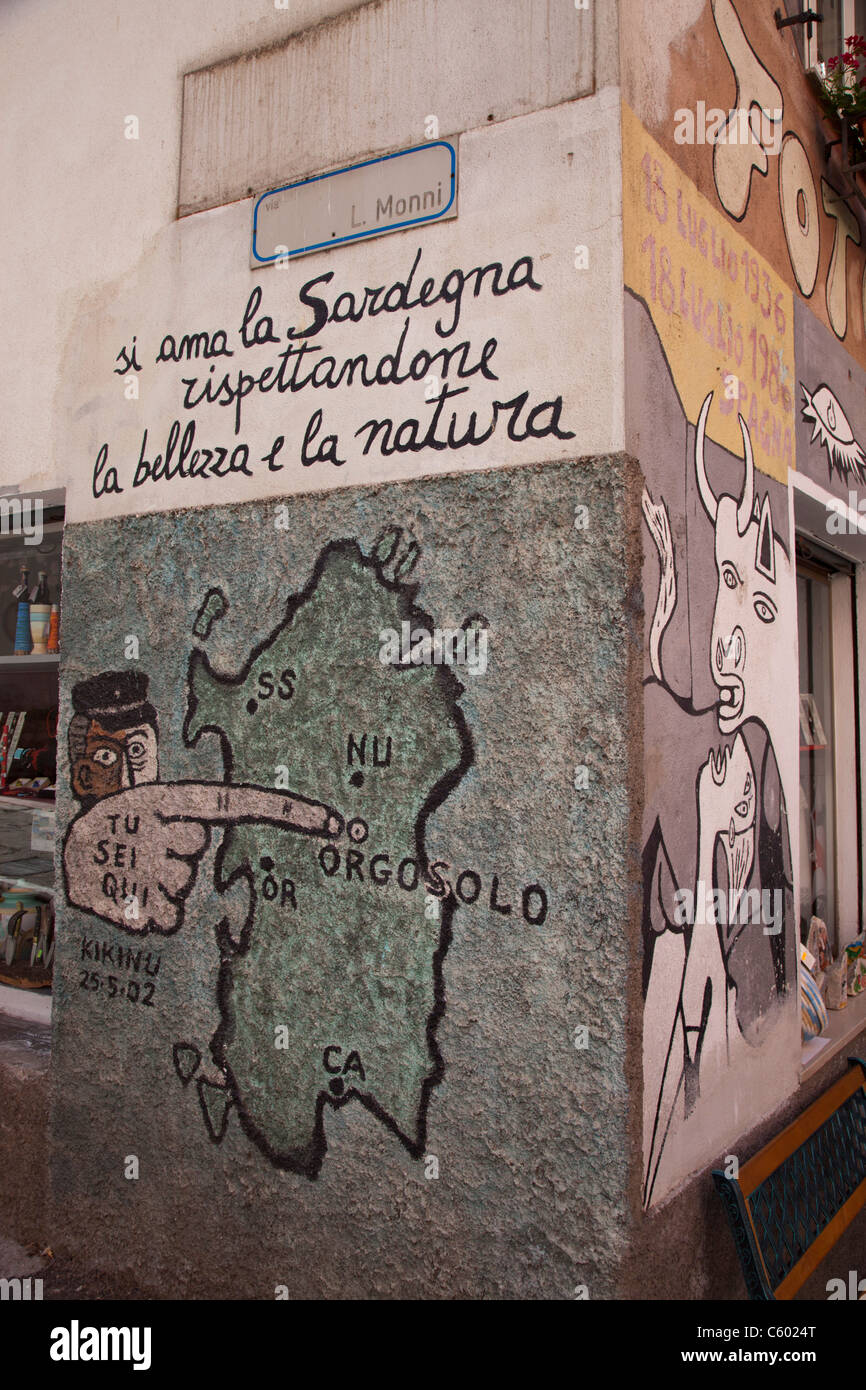 Murales, Wandmalereien, Dorf Orgosolo, Provinz Nuoro, Sardinien, Italien Stockfoto