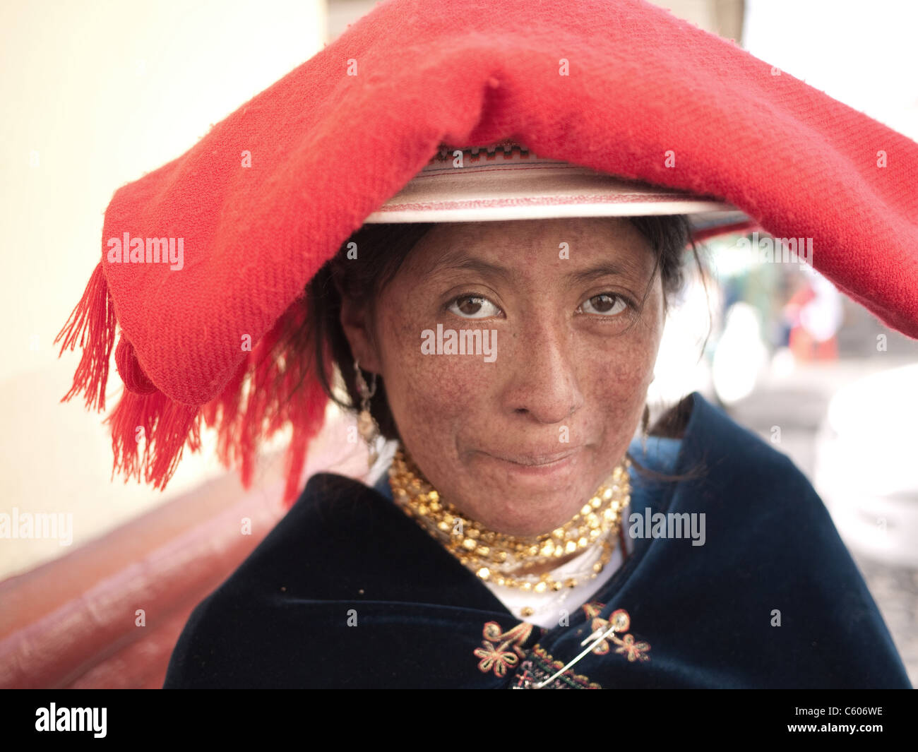 Porträt einer indigenen Frau in Südamerika. Stockfoto