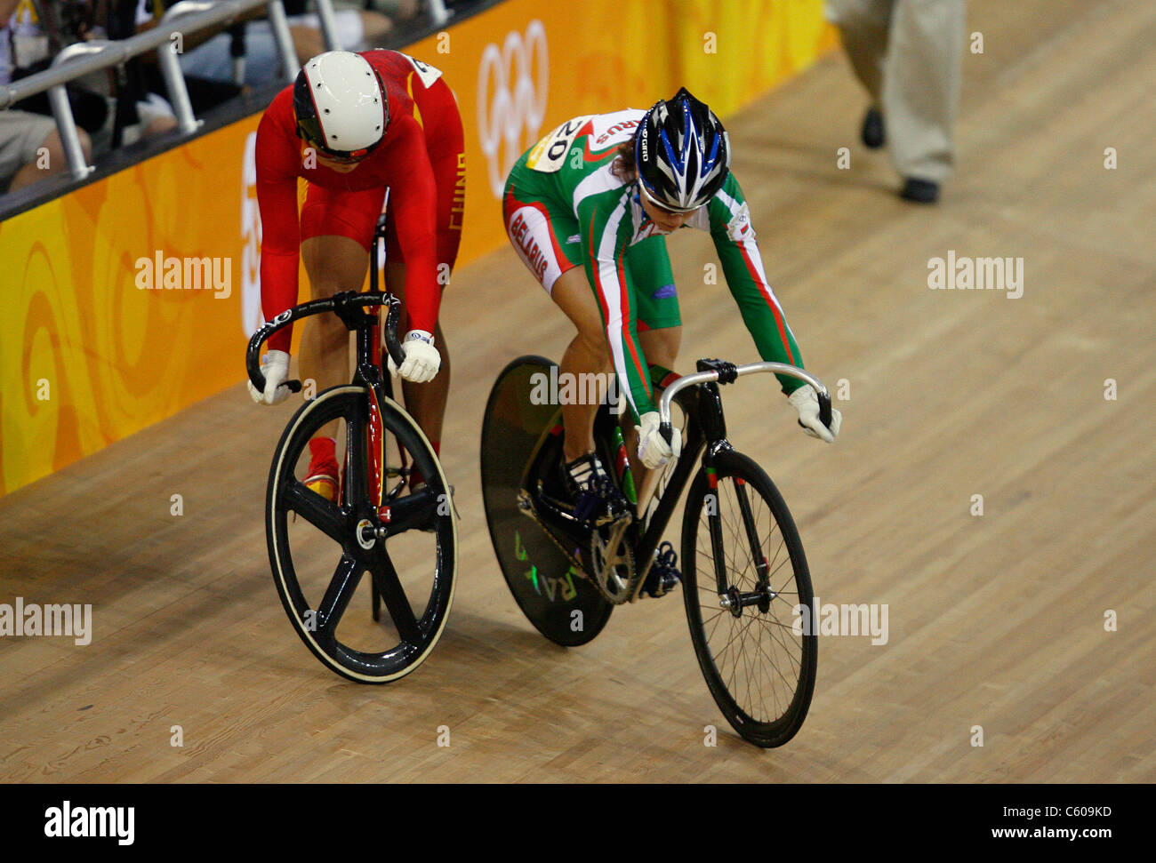 SHUANG GUO & Jelena NTSYLINS Damen SPRINT Viertelfinale Olympiastadion Peking CHINA 18. August 2008 Stockfoto