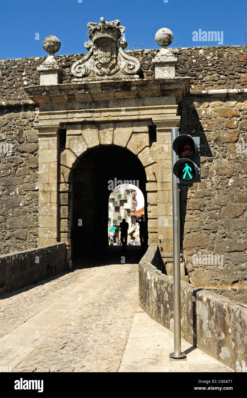 Tor an den Wänden, das Dorf Valença Minho, Portugal Stockfoto