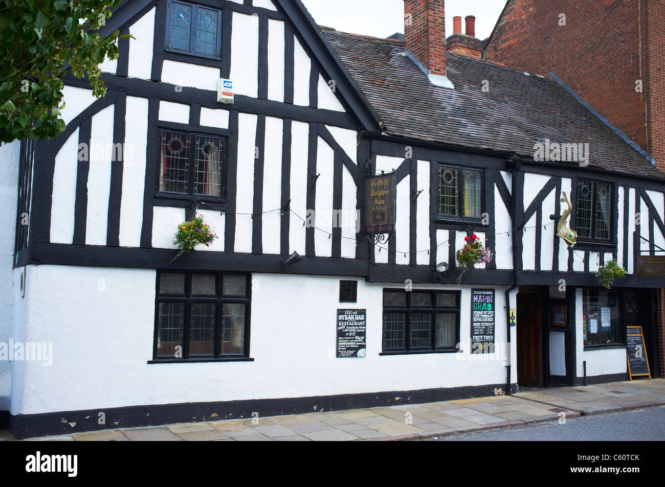 Außenseite des Olde Dolphin Inn Queen Street Derby UK Stockfoto Außenseite des Olde Dolphin Inn Queen Street Derby UK Stockfoto