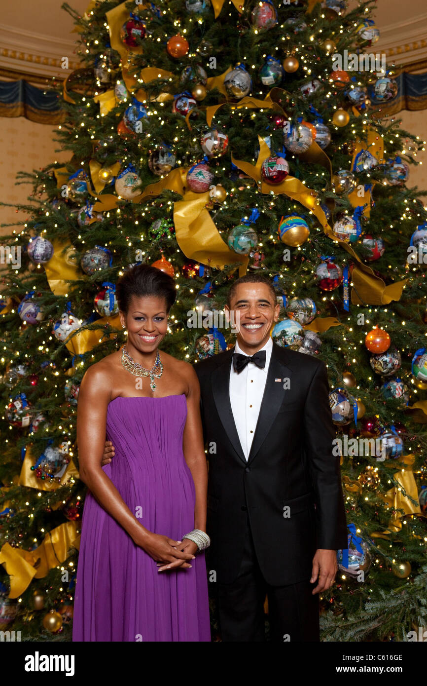 Prasident Und Michelle Obama Posieren Vor Den Offiziellen