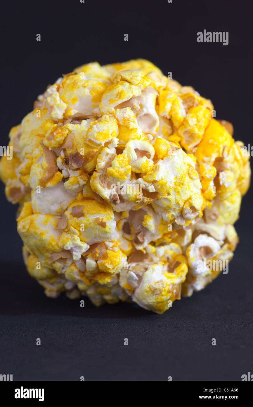 Riesige süßes Popcorn-Bällchen Stockfoto