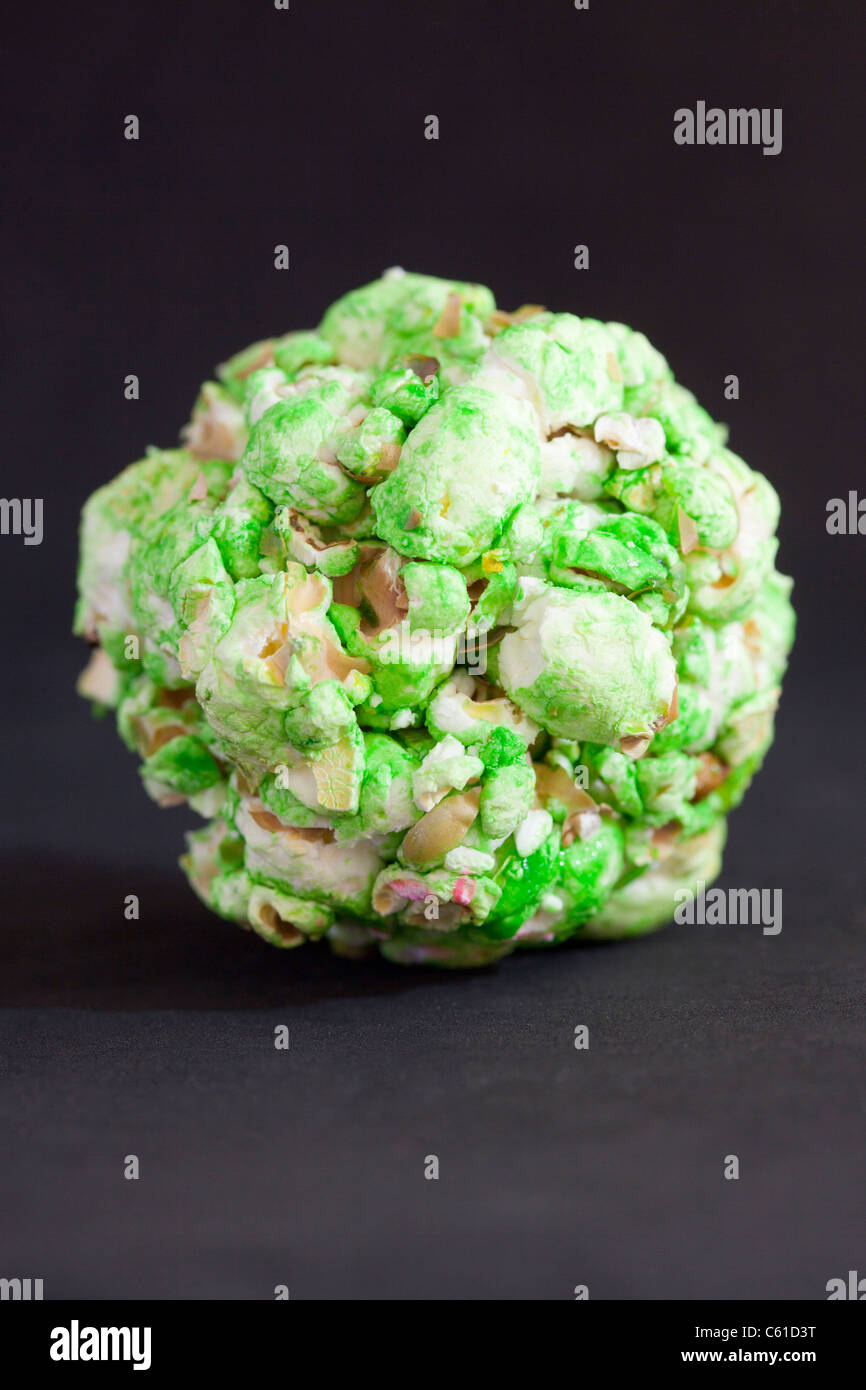Riesige süßes Popcorn-Bällchen Stockfoto