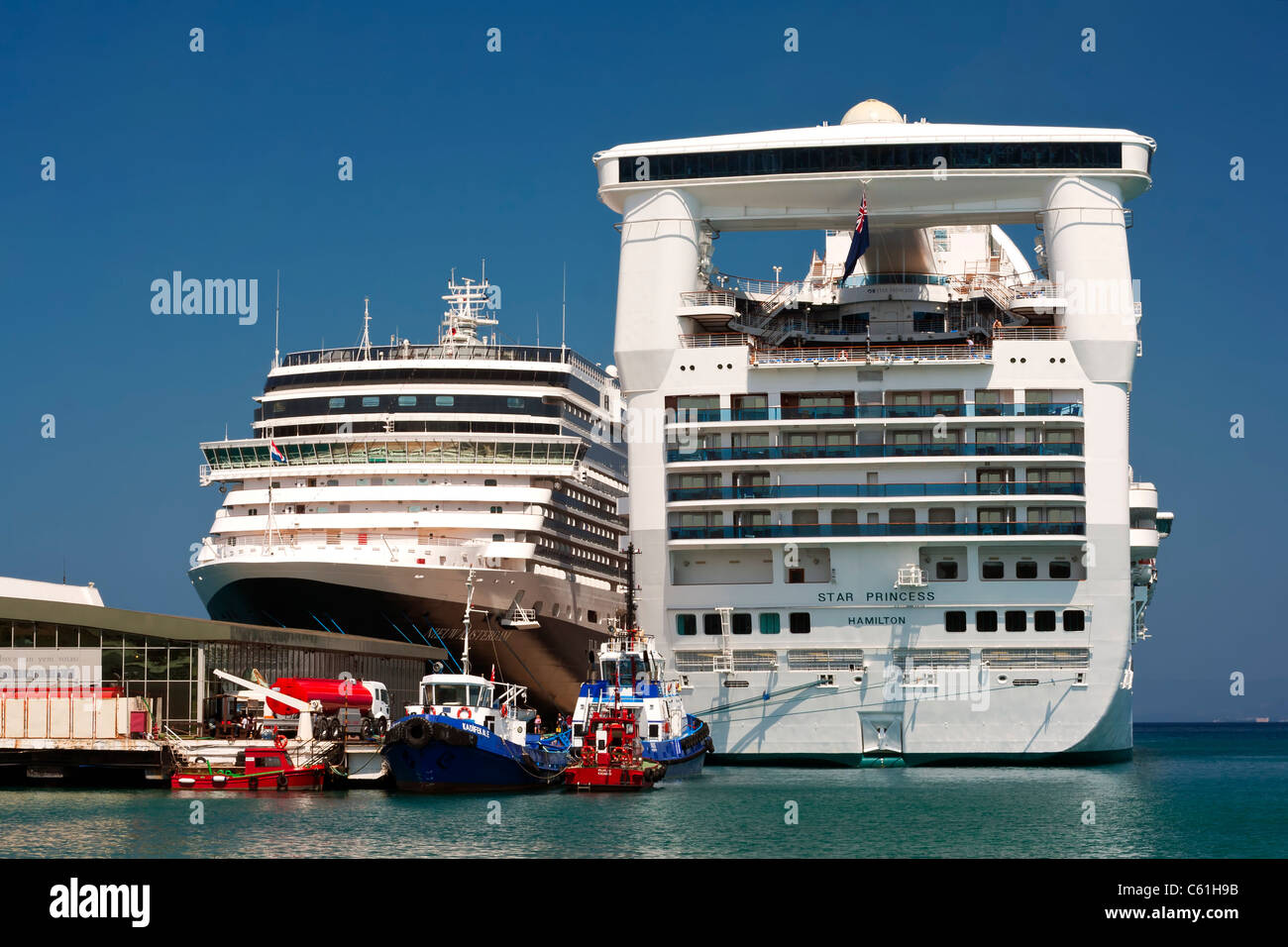 Star Princess Kreuzfahrtschiff angedockt in Kusadasi Türkei Stockfoto