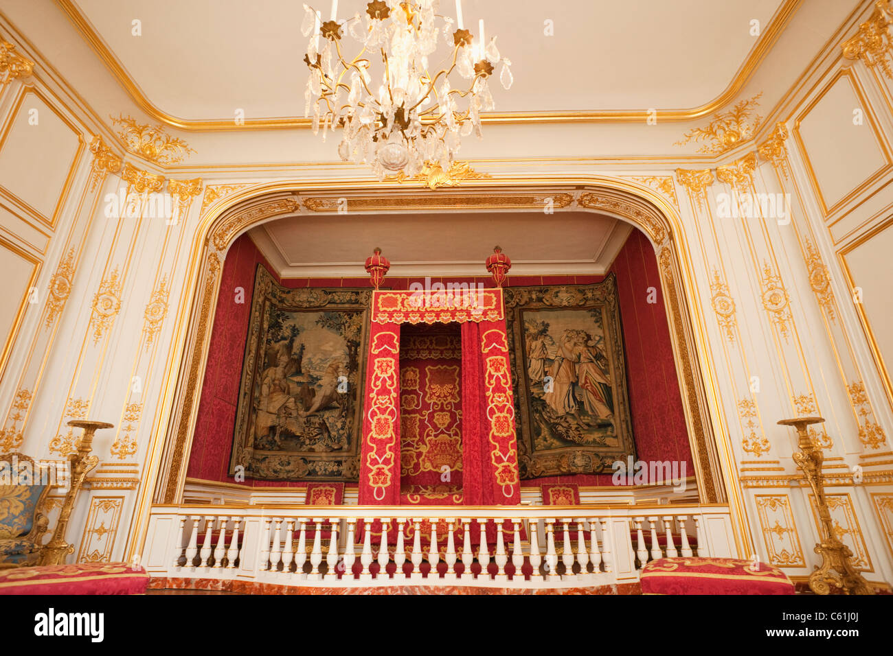 Bedroom king louis xiv chateau Fotos und Bildmaterial in hoher
