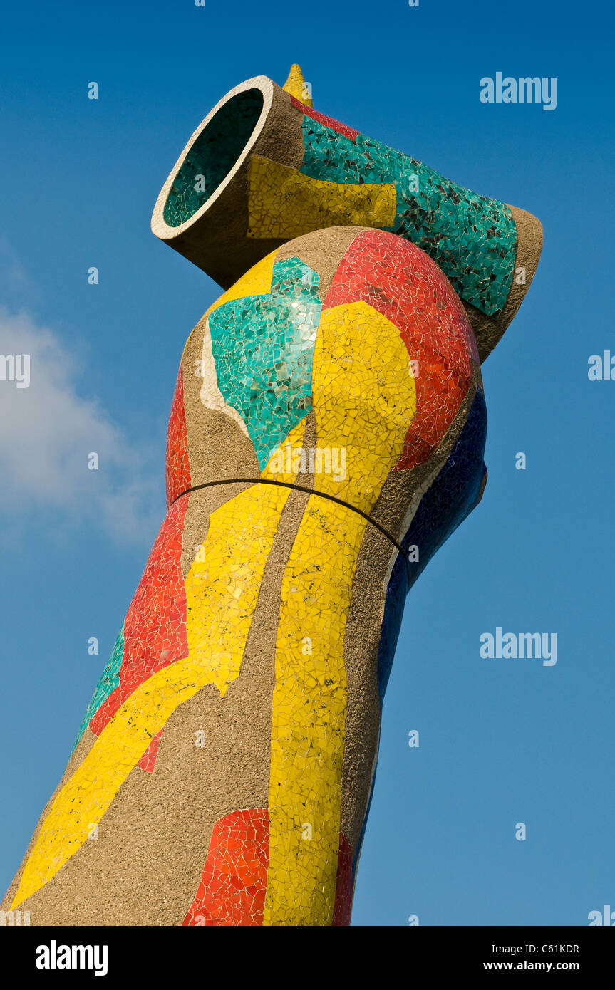 "Frau und Vogel" Skulptur von Joan Miro im Parc Joan Miro, Barcelona, Spanien Stockfoto