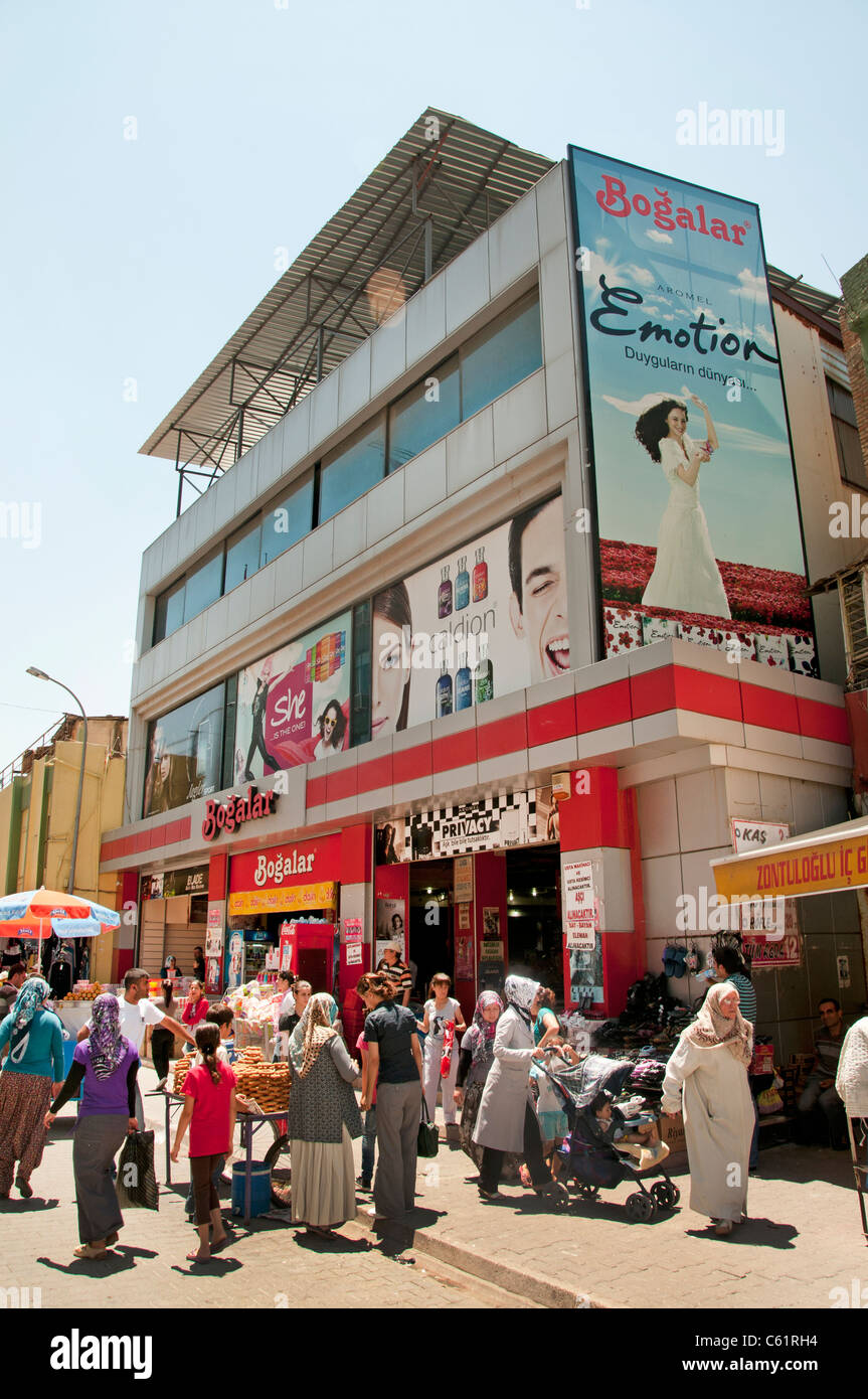 Adana Türkei türkische Stadt City Mall Straßenmarkt Stockfoto