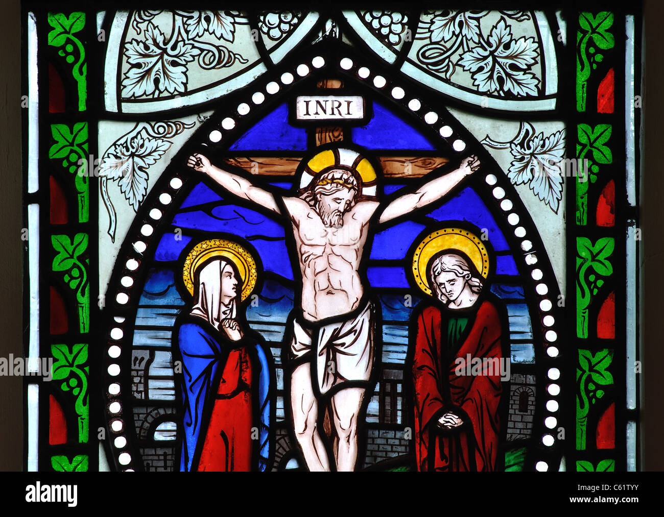 Christi Kreuzigung Glasmalerei, Kirche St. Mary-le-More, Wallingford, Oxfordshire, England, UK Stockfoto