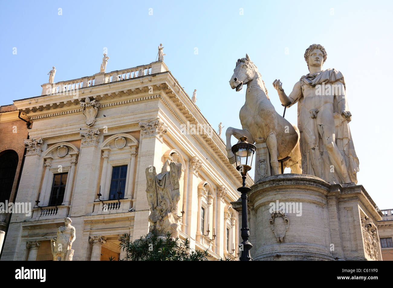 Statue von Castor auf die Cordonata in Piazza del Compidoglio in Rom. Stockfoto