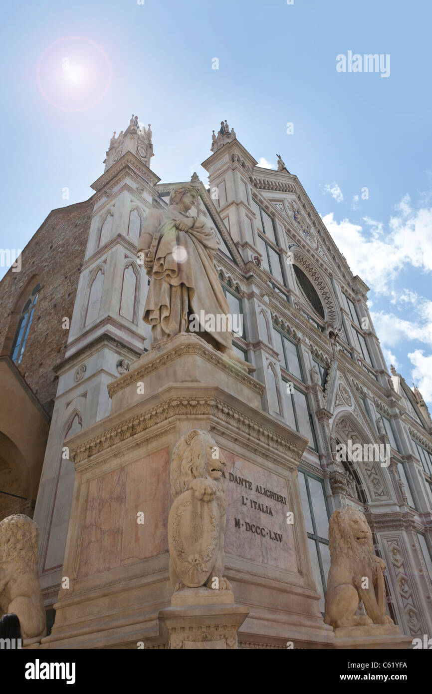 Basilika von Santa Croce, Dante-Statue, Florenz, Italien Stockfoto