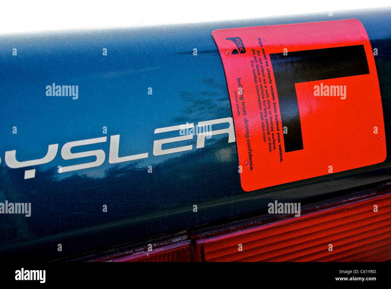 Britisch-Kolumbien magnetische Lernenden Fahrer L Aufkleber angebracht, um den Kofferraum des Autos Stockfoto