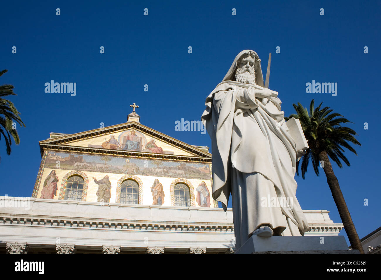 Der Päpstlichen Basilika St. Paul vor den Mauern in Rom. Stockfoto