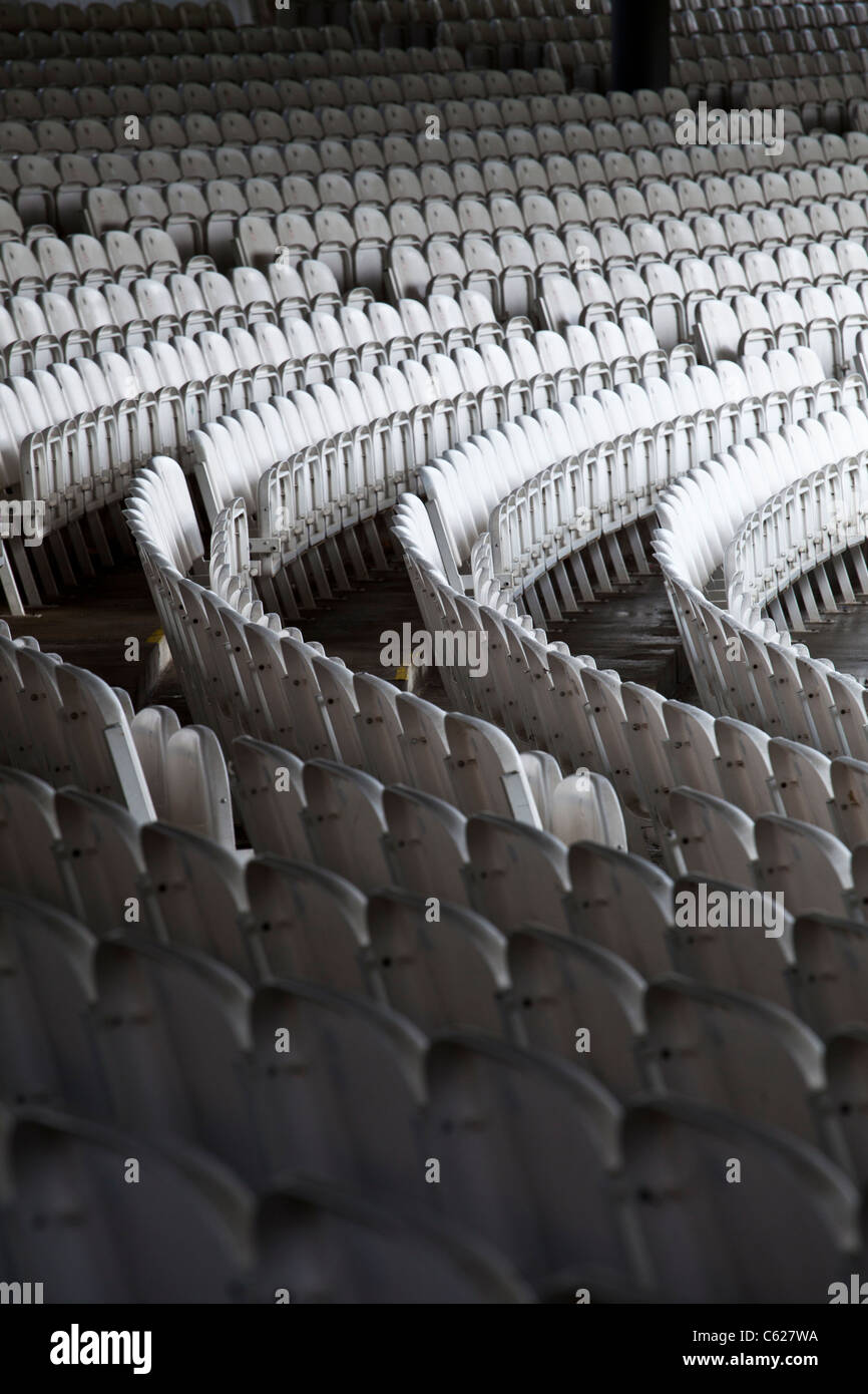 Leere Sitzplätze an Lords Cricket Ground Stockfoto