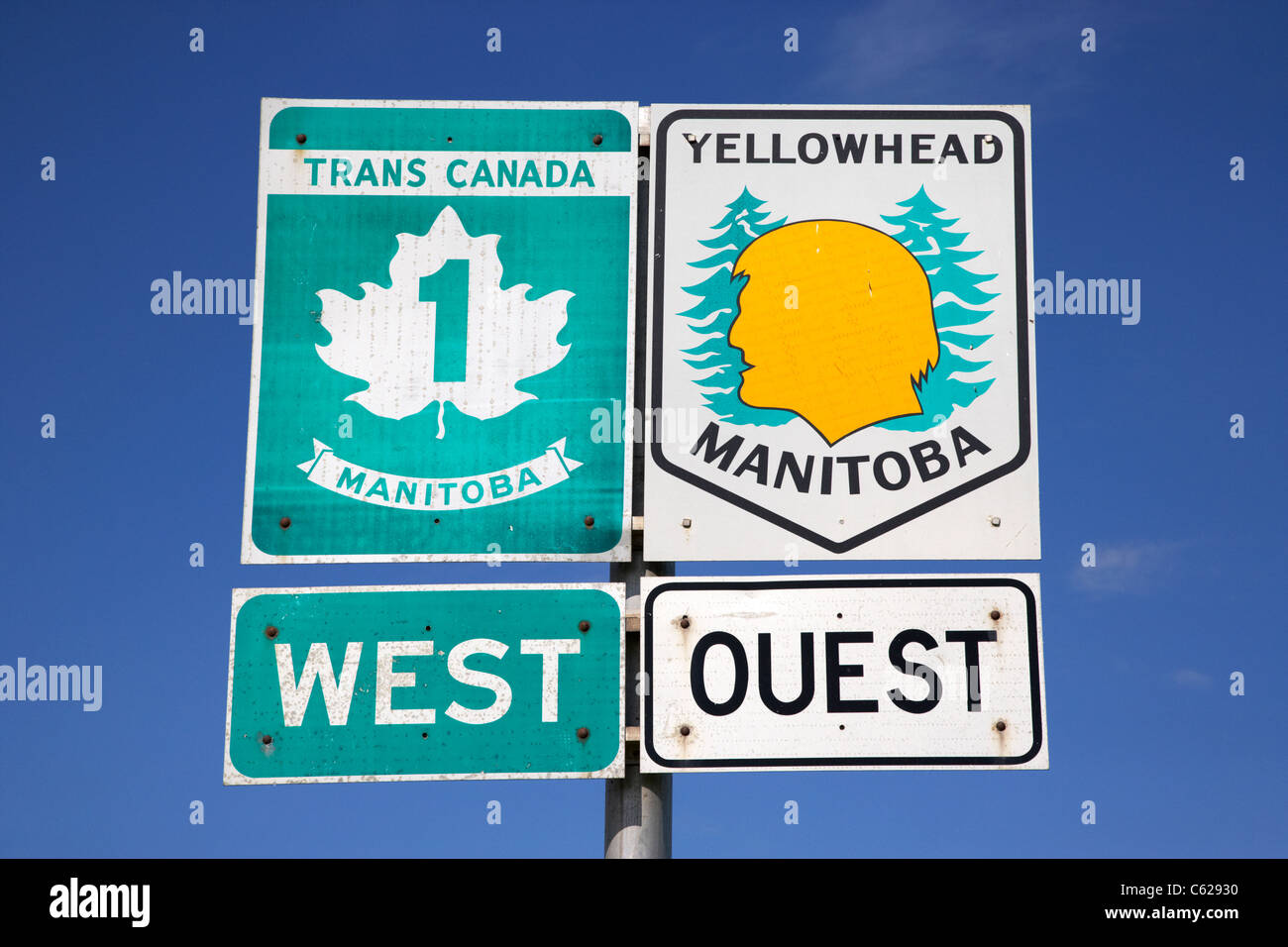 Wegweiser für Trans-Canada-Highway 1 und Yellowhead Route in Manitoba Kanada Stockfoto