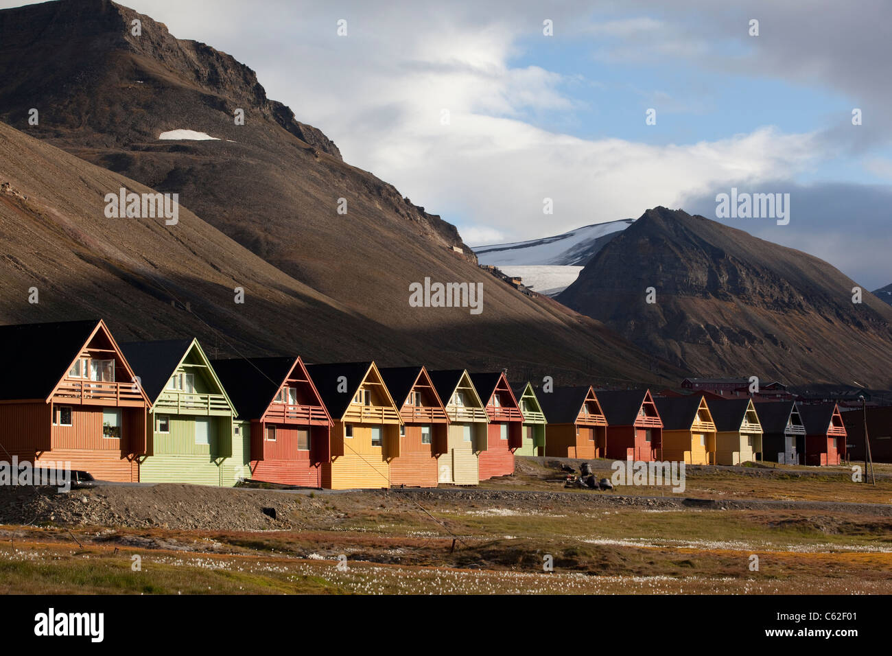 Bild zeigt Longyearbyen, die größte Siedlung der Inselgruppe Svalbard, Norwegen. Foto: Jeff Gilbert Stockfoto