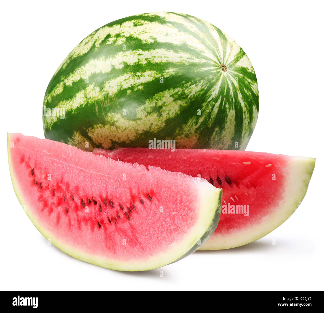 Wassermelone mit Scheiben isoliert auf weißem Hintergrund. Datei enthält einen Pfad zu schneiden. Stockfoto