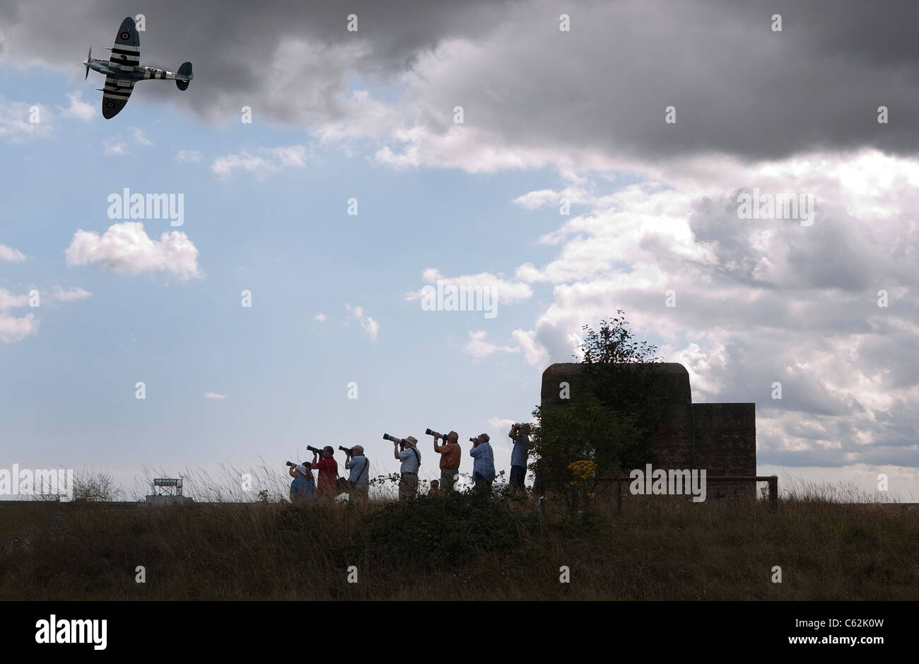 Spitfire fliegen Display an RAF Manston Flughafen Kent Stockfoto