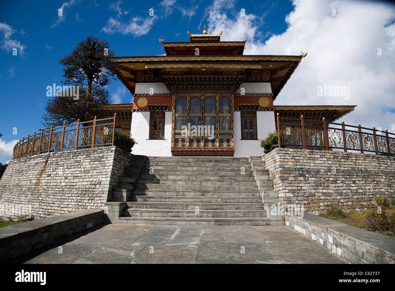 Tempel / Kloster am Dochu La Pass, Bhutan, Asien Stockfoto