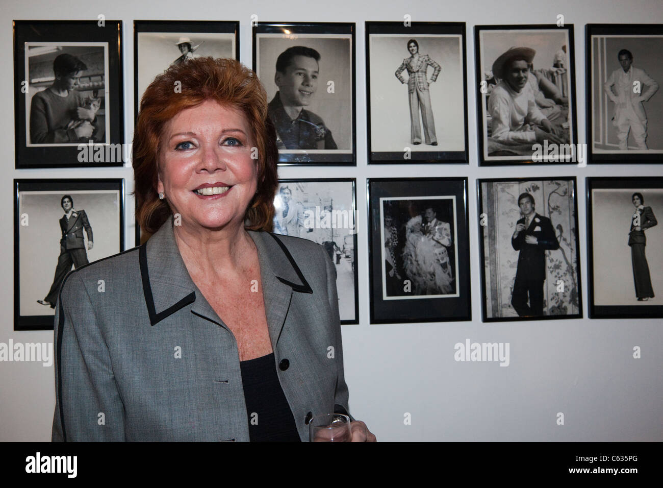 Cilla Black bei der Eröffnung der Tommy Nutter Ausstellung "Rebel in der Zeile" an der Mode und Textil-Museum, London. Stockfoto