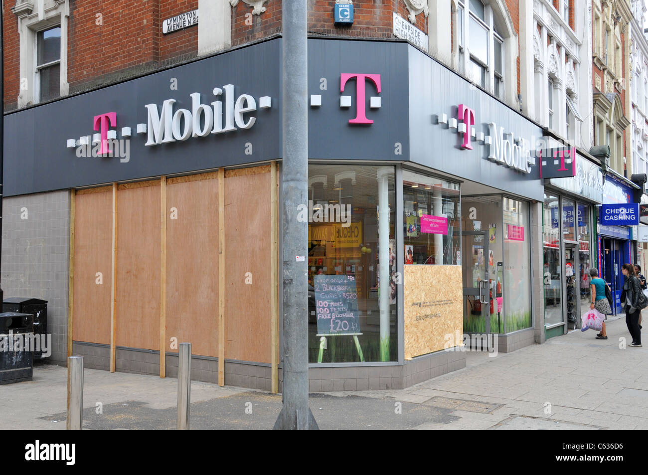T mobile schaufenster Stockfotos und bilder Kaufen Alamy