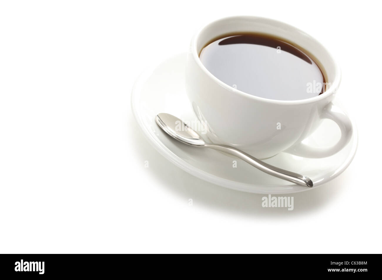 Tasse Kaffee auf weißem Hintergrund. Stockfoto