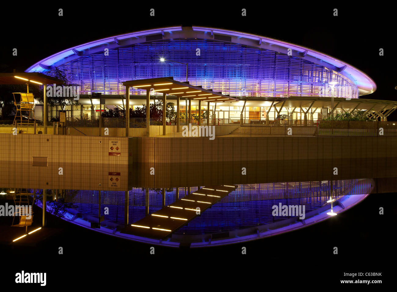 Darwin Convention Centre in der Nacht, Darwin, Northern Territory, Australien Stockfoto