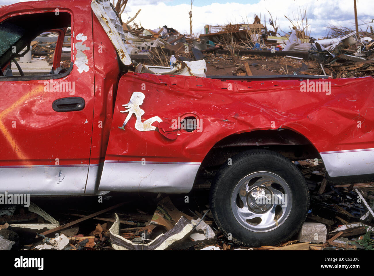 Ein LKW beschädigt von einem Tornado in Joplin, Missouri, 25. Mai 2011. Stockfoto