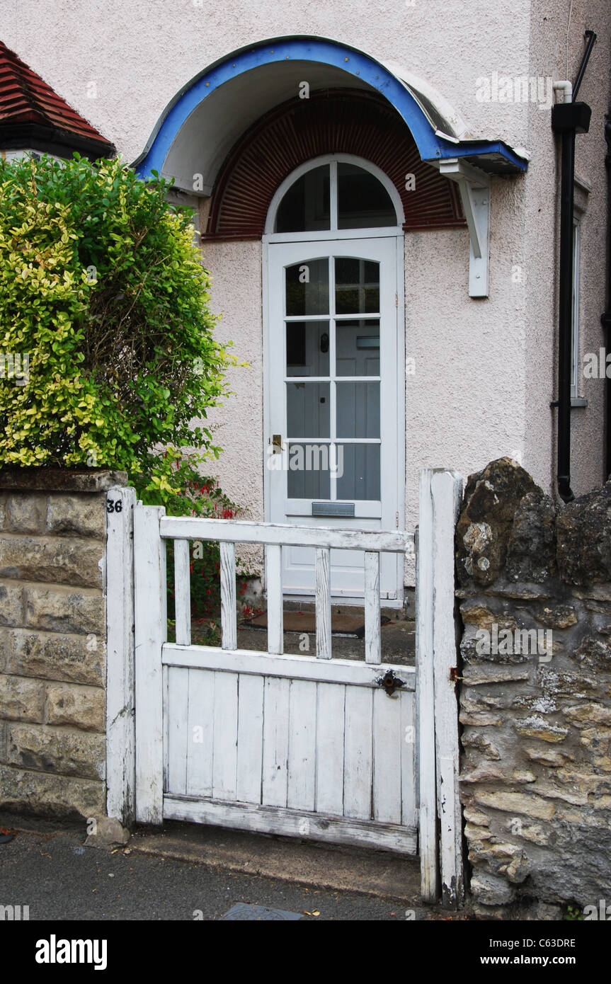 vor dem Eingang des inländischen Haus Headington Oxford England Vereinigtes Königreich Stockfoto