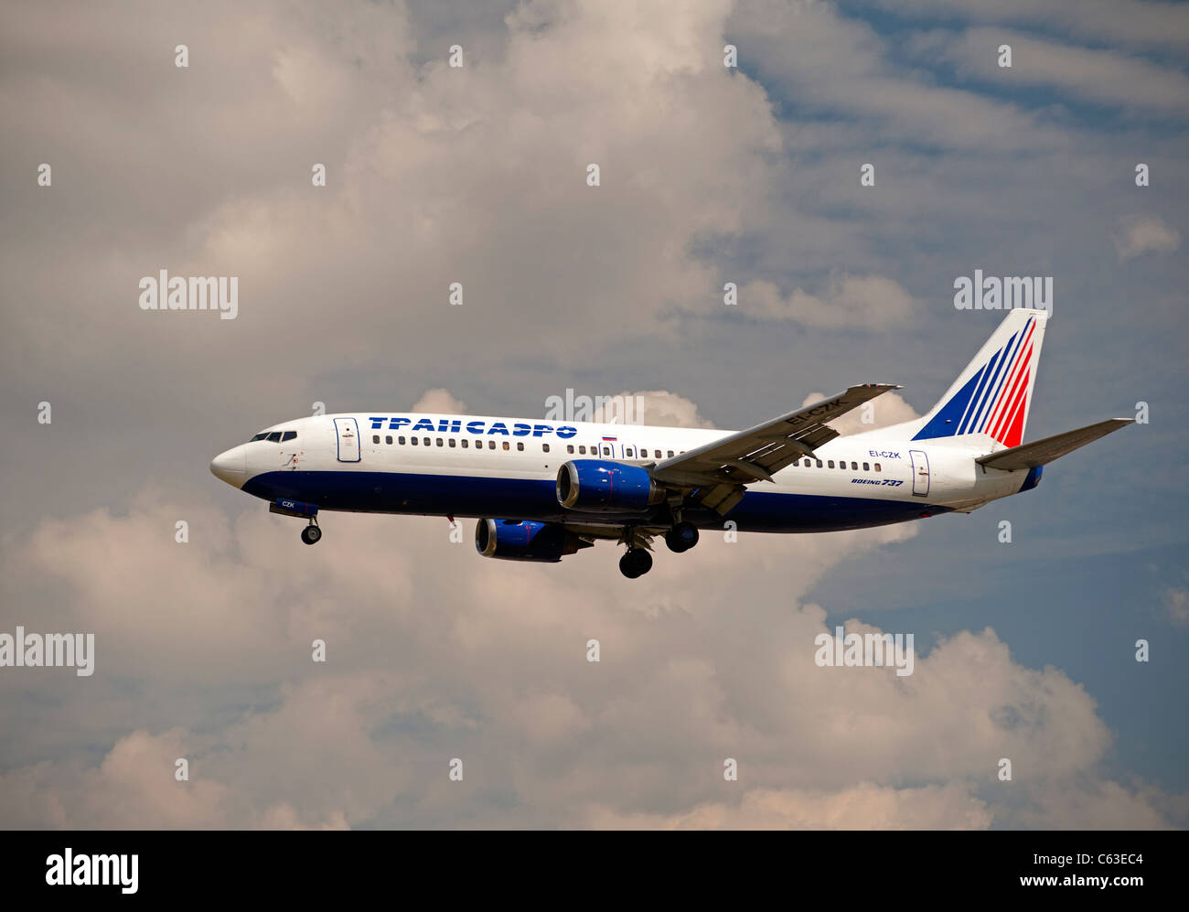 Transaero Airlines Boeing 737-4Y0 London Heathrow.  SCO 7575 Stockfoto