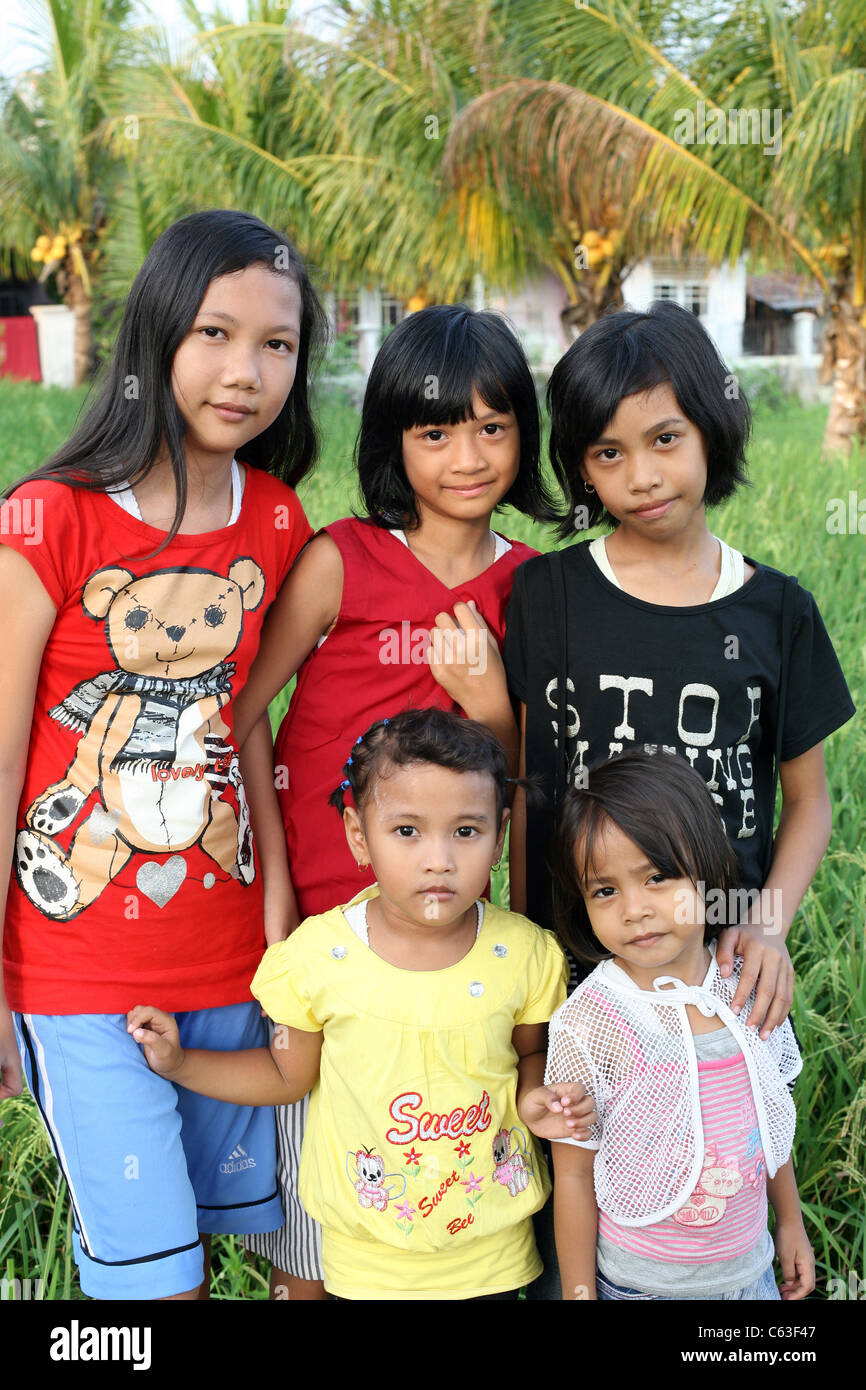 Gruppe von Mädchen in Cimaja Stockfoto