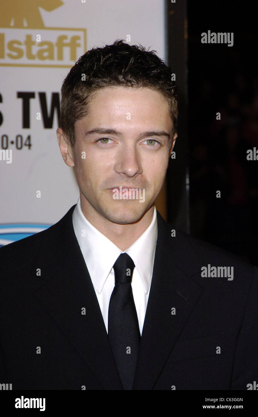 Topher Grace bei der Premiere des Ozeans ist zwölf in Los Angeles, 8. Dezember 2004. (Foto: Michael Germana/Everett Collection) Stockfoto
