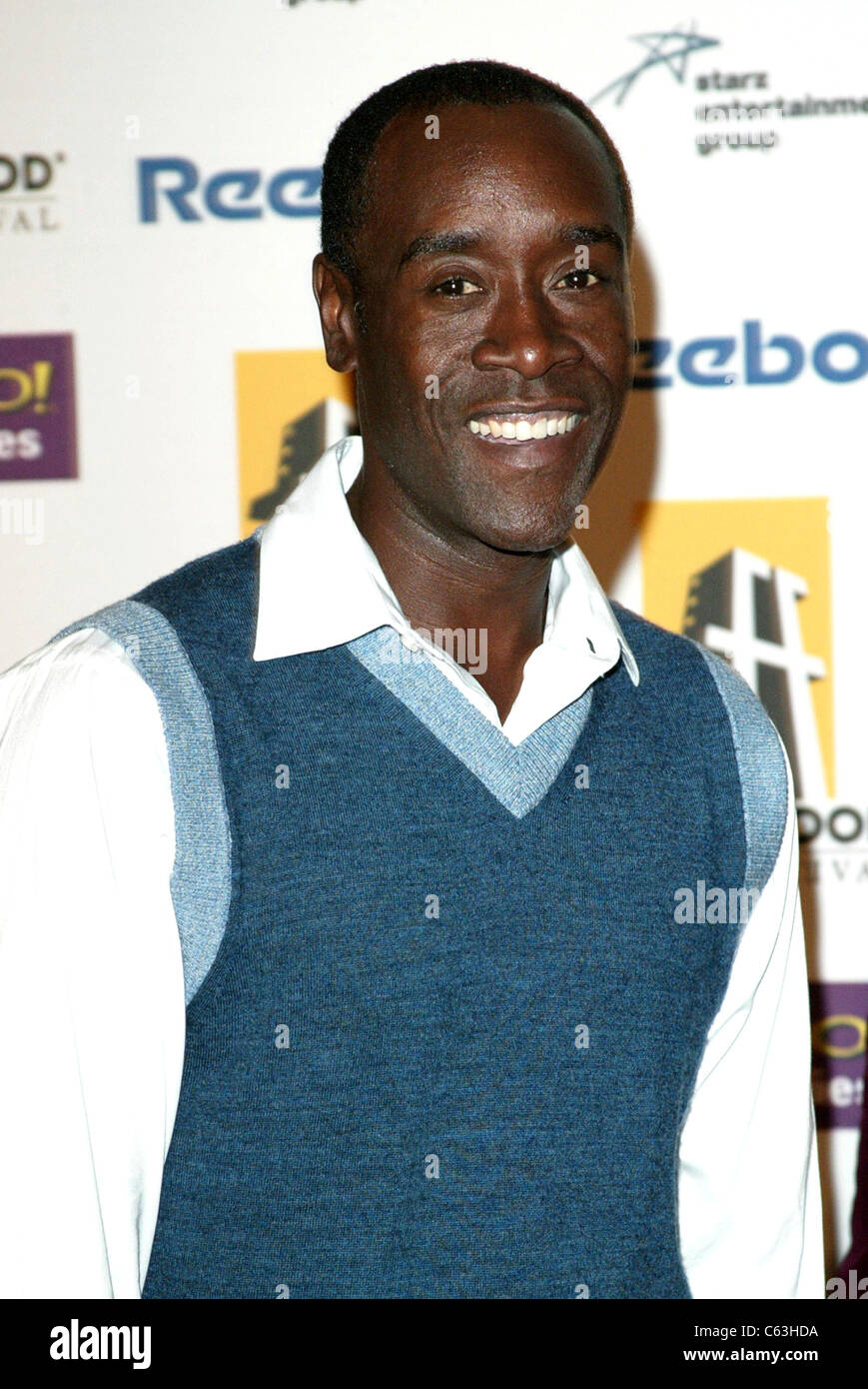Don Cheadle im Ankunftsbereich für 9. ANNUAL HOLLYWOOD FILM FESTIVAL HOLLYWOOD AWARDS, Beverly Hilton Hotel, Los Angeles, CA, 24. Oktober 2005. Foto von: Jeremy Montemagni/Everett Collection Stockfoto