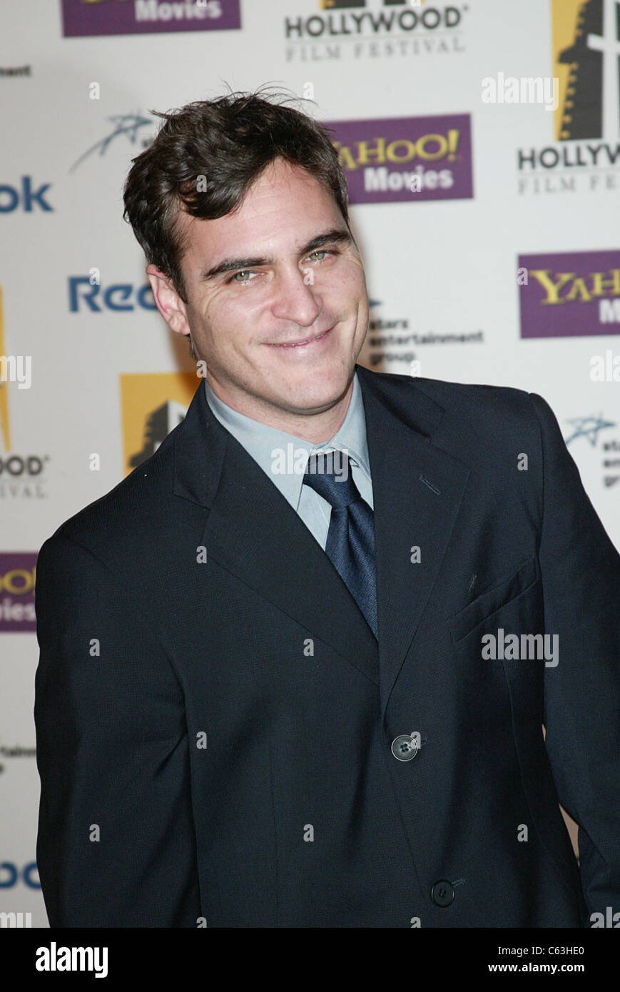 Joaquin Phoenix im Ankunftsbereich für 9. ANNUAL HOLLYWOOD FILM FESTIVAL HOLLYWOOD AWARDS, Beverly Hilton Hotel, Los Angeles, CA, 24. Oktober 2005. Foto von: Jeremy Montemagni/Everett Collection Stockfoto