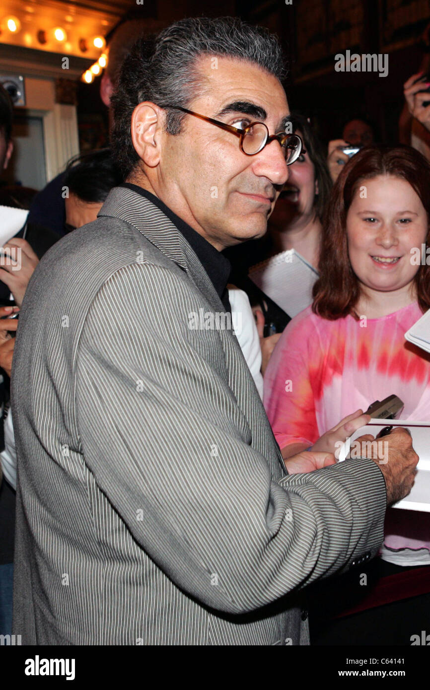 Eugene Levy im Ankunftsbereich für SHOPGIRL Toronto Film Festival Weltpremiere, The Elgin Theatre, Toronto, ON, 9. September 2005. Foto von: Malcolm Taylor/Everett Collection Stockfoto