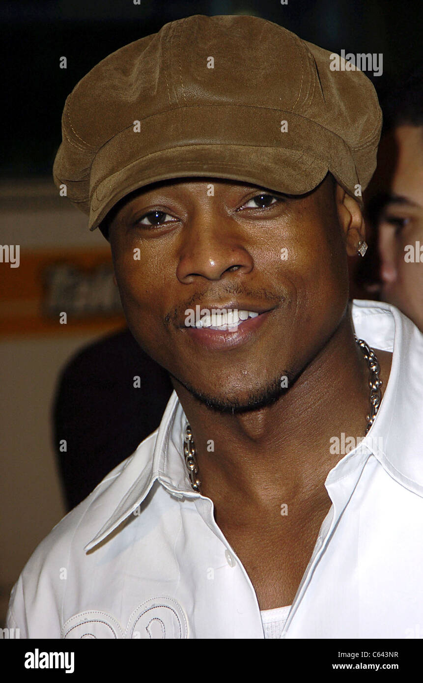 Calvin Richardson kommt bei der Premiere von COACH CARTER, Grauman es Chinese Theater, Los Angeles, CA, 13. Januar 2005. Foto von Michael Germana/Everett Collection. Stockfoto