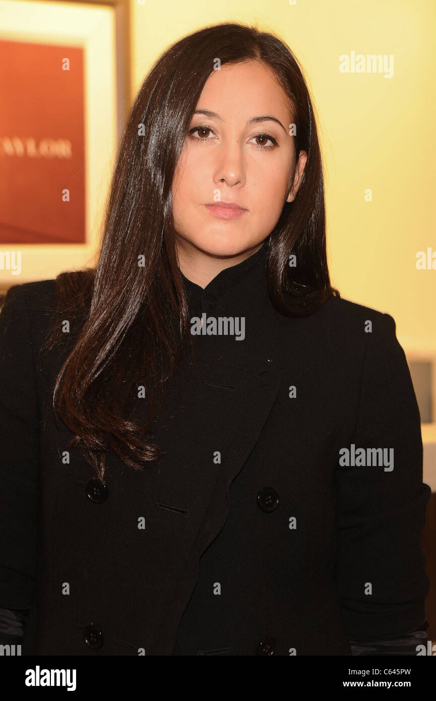 Vanessa Carlton bei Instore-Auftritt für das Jahr 2010 Fashion Night Out bei ANN TAYLOR, Ann Taylor auf Madison Avenue, New York, NY 10. September 2010. Foto von: Rob Rich/Everett Collection Stockfoto